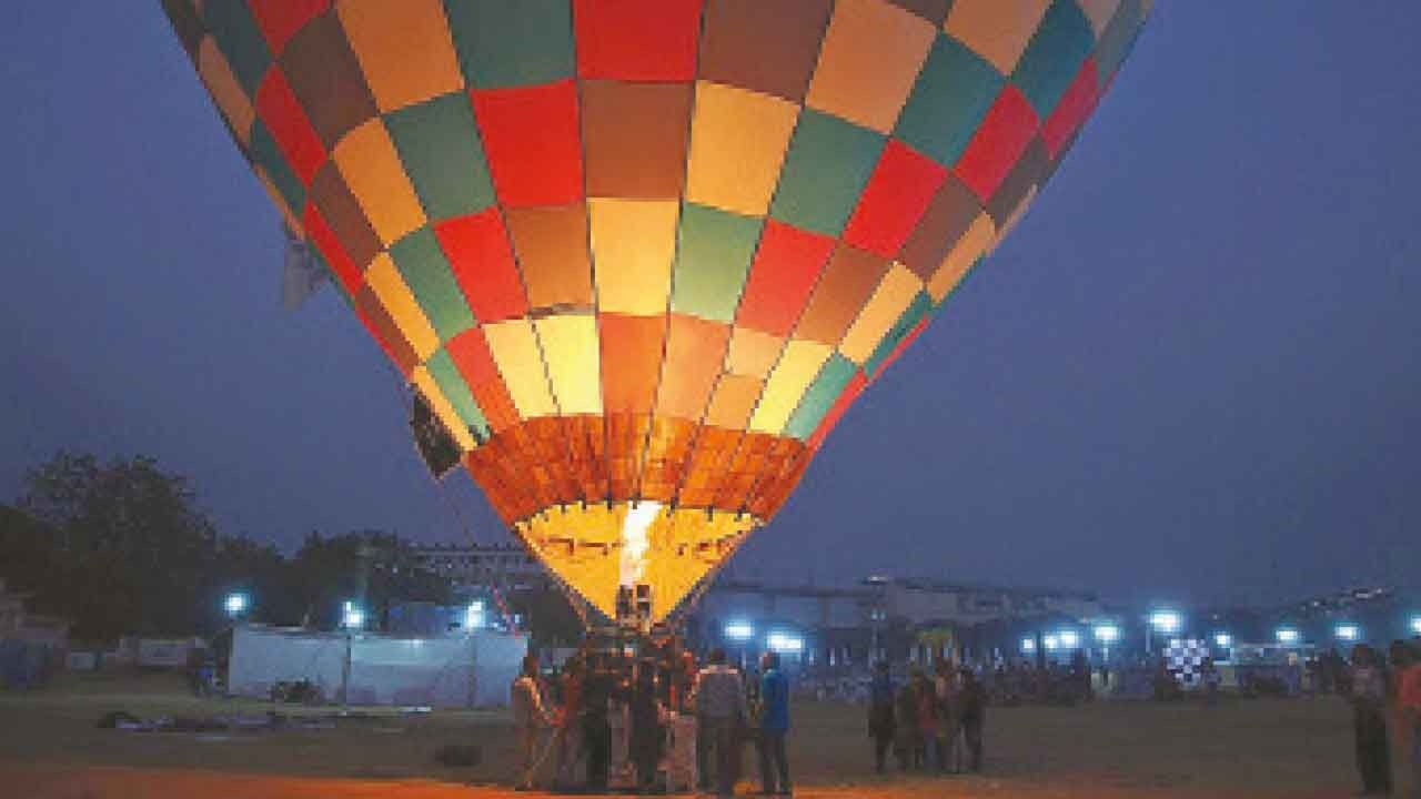 DDA plans hot-air balloon rides at two sports complexes