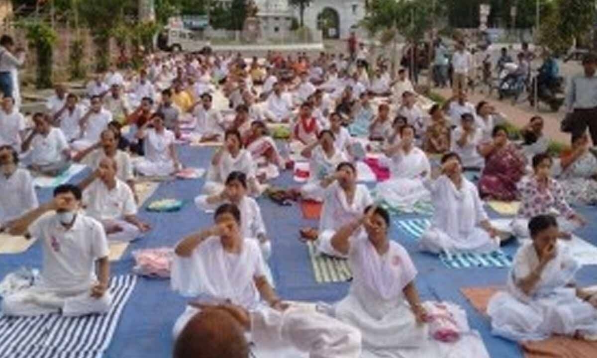 Bihar joins nation in celebrating 11th International Day of Yoga with enthusiasm, unity