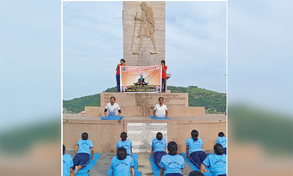 Int'l Yoga Day celebrated on Gandhi Hill