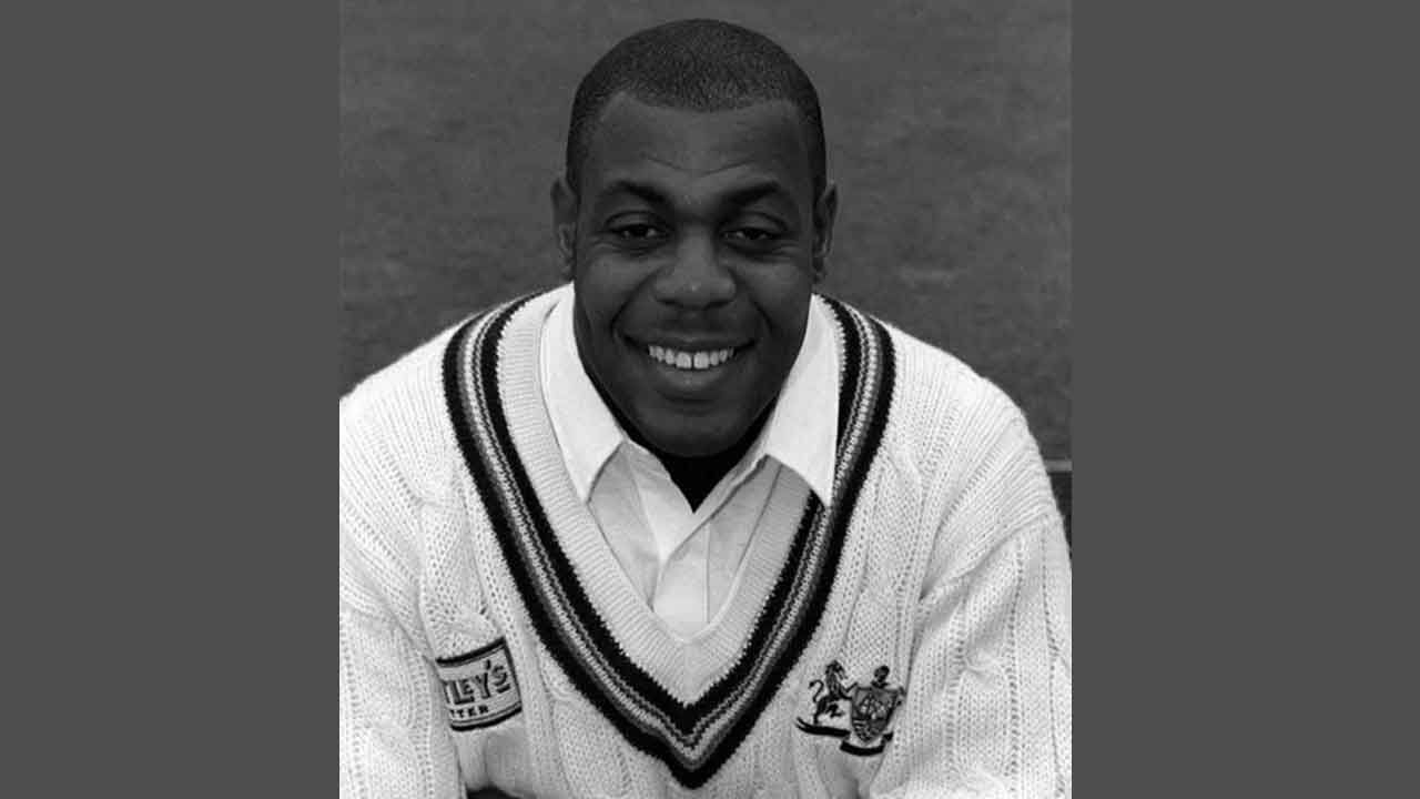 Former England pacer David Lawrence dies at 61