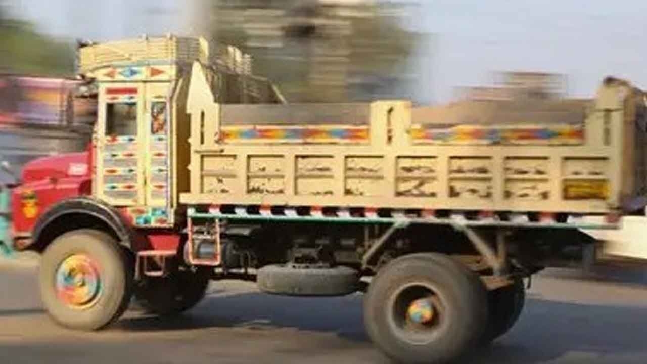 Only BS-VI compliant trucks will be allowed to enter Delhi from Nov 1: Govt