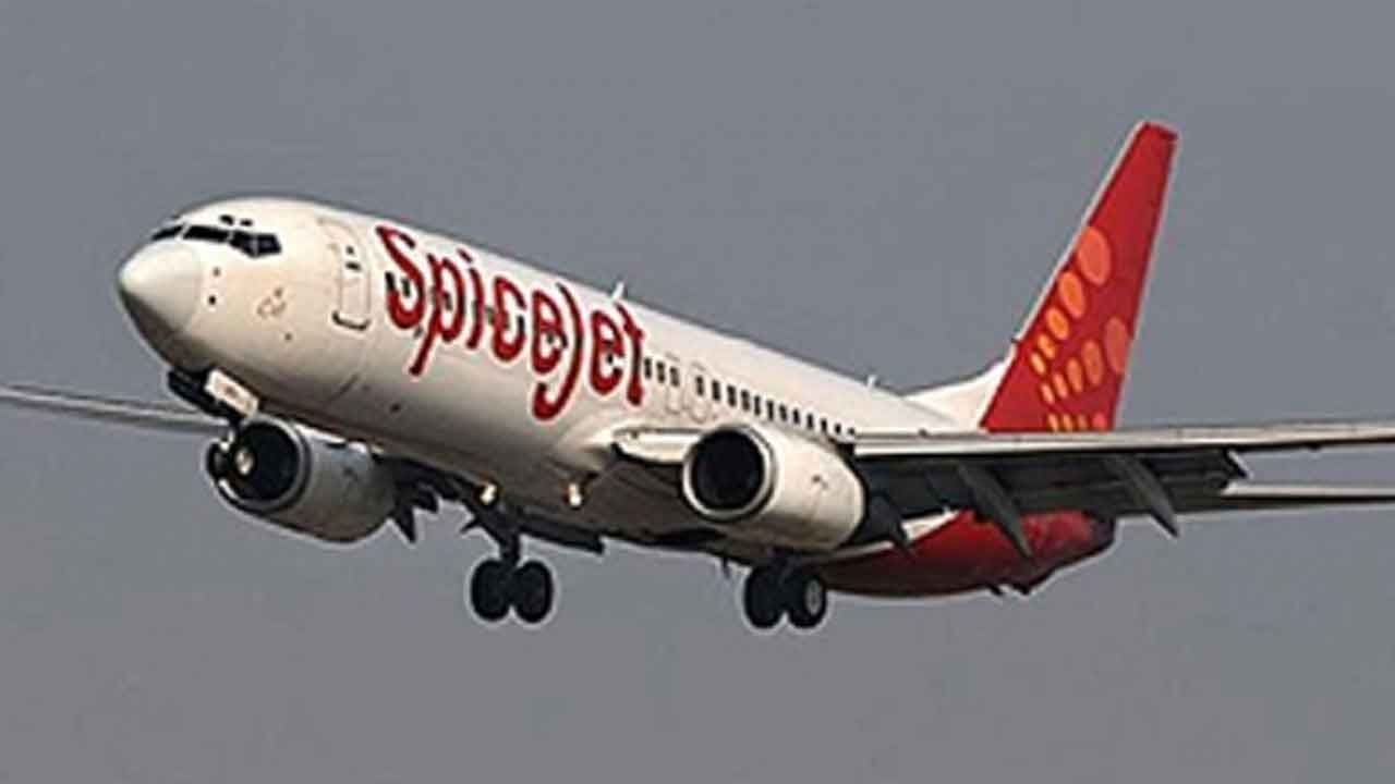 SpiceJet asked to pay Rs 25,000 to senior citizen for issuing wrong ticket