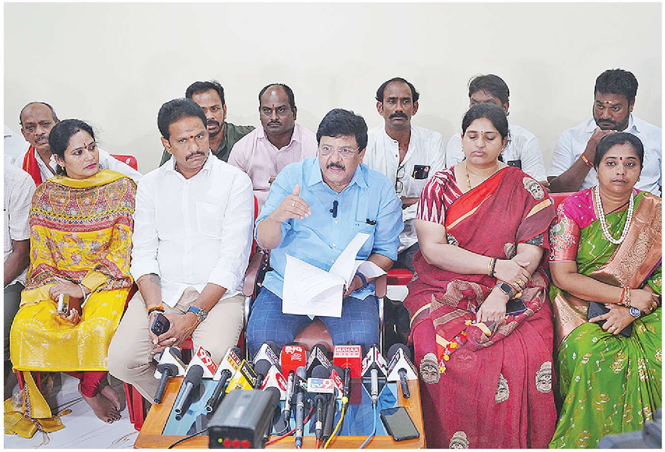 Durgesh upbeat on Akhanda Godavari's tourism potential