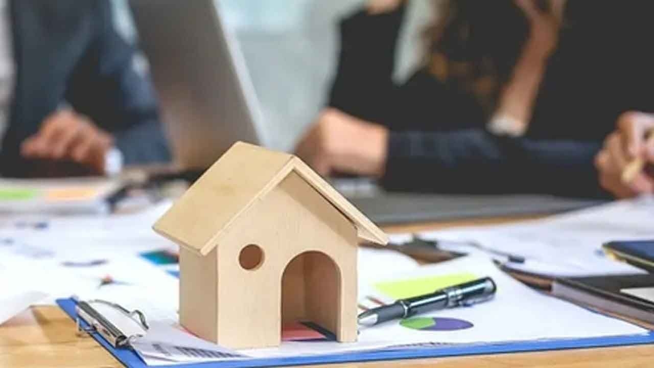 Home purchases turn more affordable after RBI rate cuts: Report
