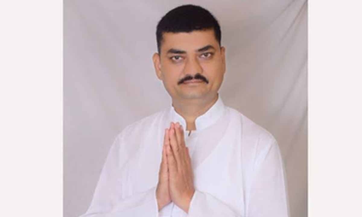 Gujarat AAP's Makwana resigns from all posts; alleges bias against OBCs
