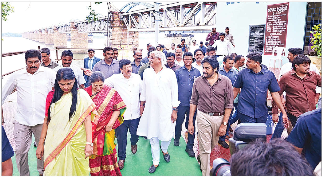 Rajahmundry will be in world tourism map in two years, says Shekhawat