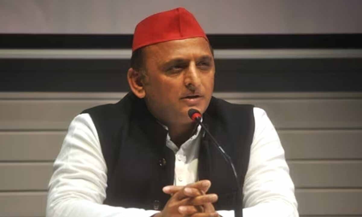 Akhilesh slams BJP after Hindu groups vandalise centuries-old tomb in Fatehpur