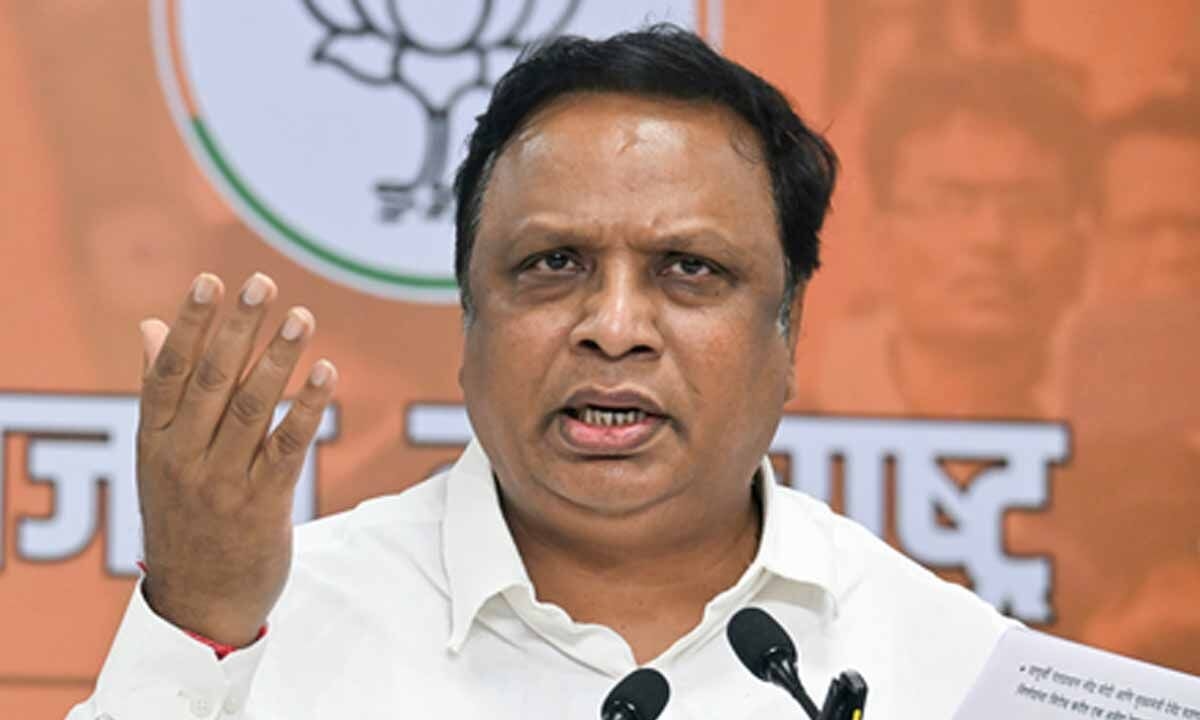 Marathi is mandatory, reiterates Maha Minister amid talks of Thackeray cousins' joint protest