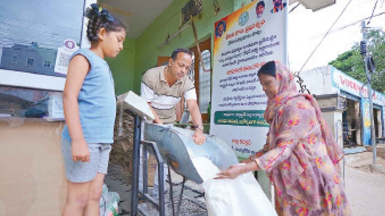 Missed the bus, No worries! Ration card holders can draw ‘Sanna Biyyam' in Sept