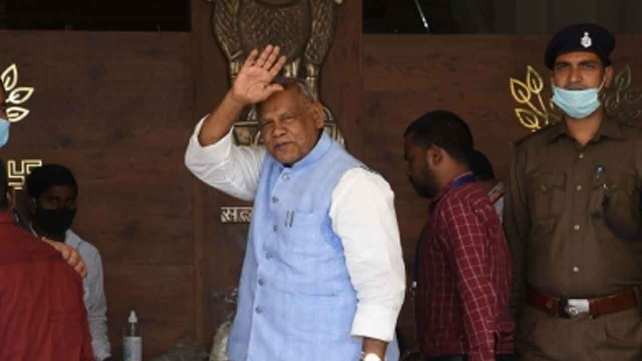 Waqf law about management, not religion: Jitan Ram Manjhi slams Tejashwi Yadav's remarks