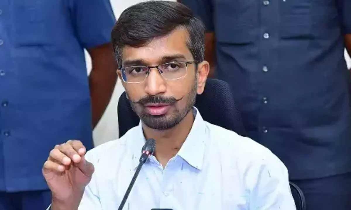 Everyone must plant and protect saplings: Collector
