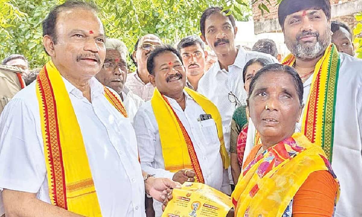 Minister, MP explain govt's welfare initiatives to people
