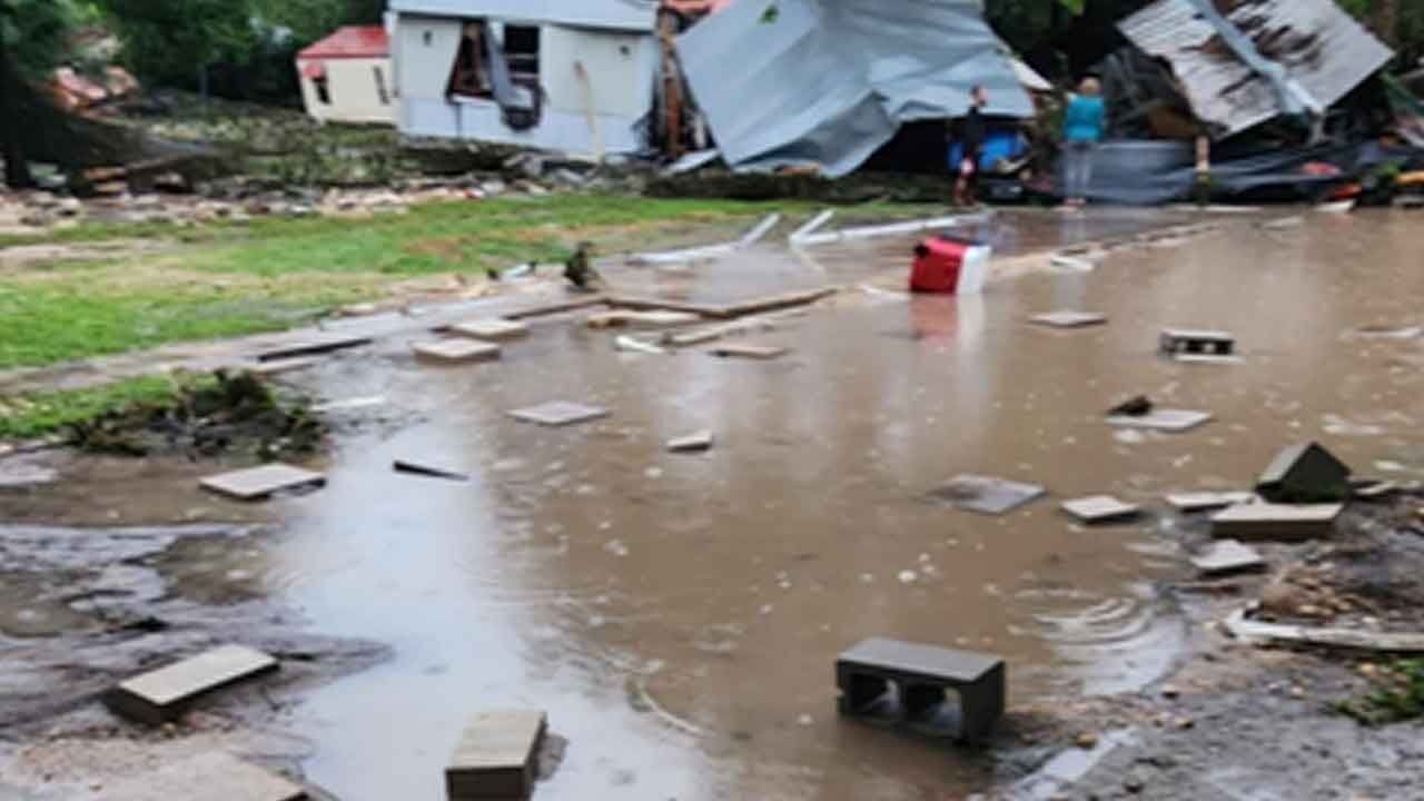 13 dead, over 20 kids missing in Texas flooding