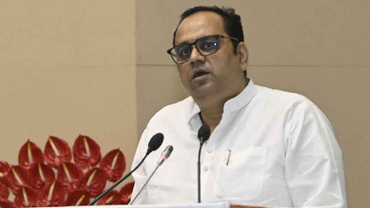 Delhi Health Minister slams previous AAP govt for failure to fill vacancies
