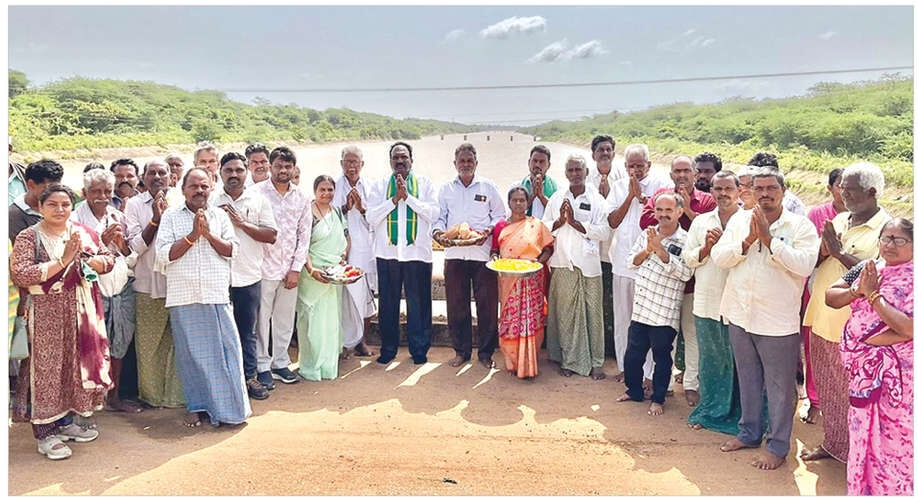 Godavari water enters Krishna dist