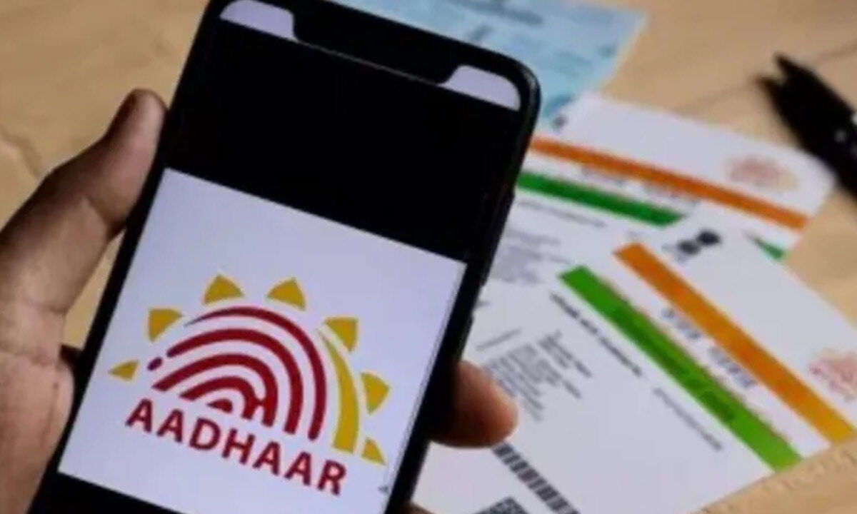 Govt requests parents to update children's Aadhaar biometrics between age 5-7, free of cost