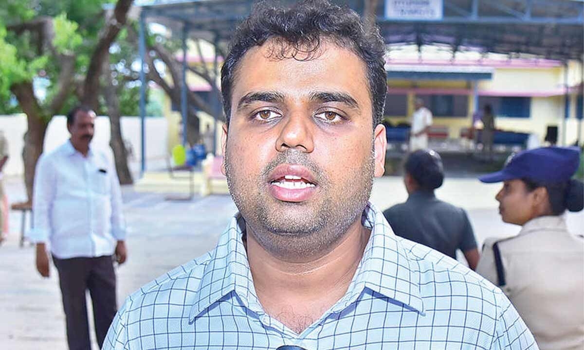 Ensure success of CM's visit: Collector to officials