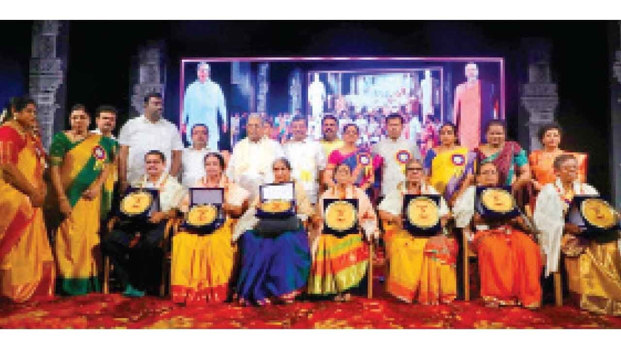 Girls serving in Army, space sectors symbol of progress: CM