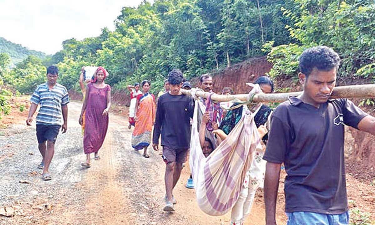 Ambulance arrives late, tribal woman gives birth midway
