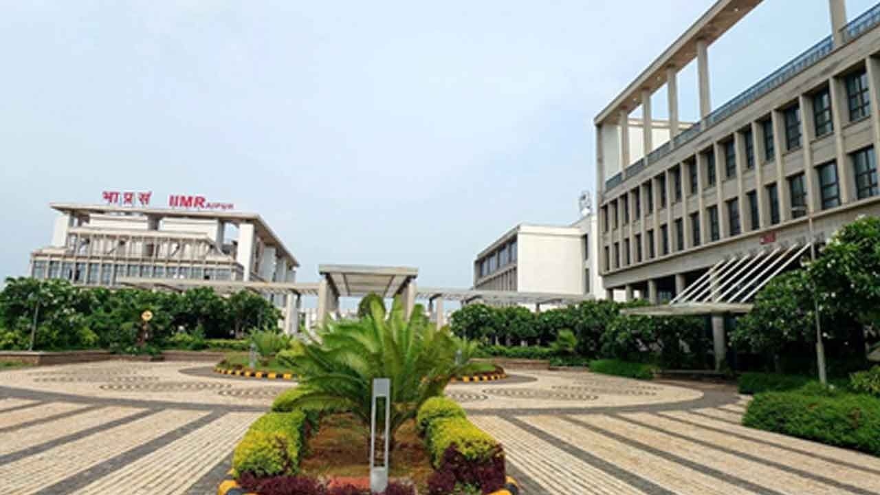In IIM Raipur's new MBA batch, 14.5 pc students from IITs, NITs