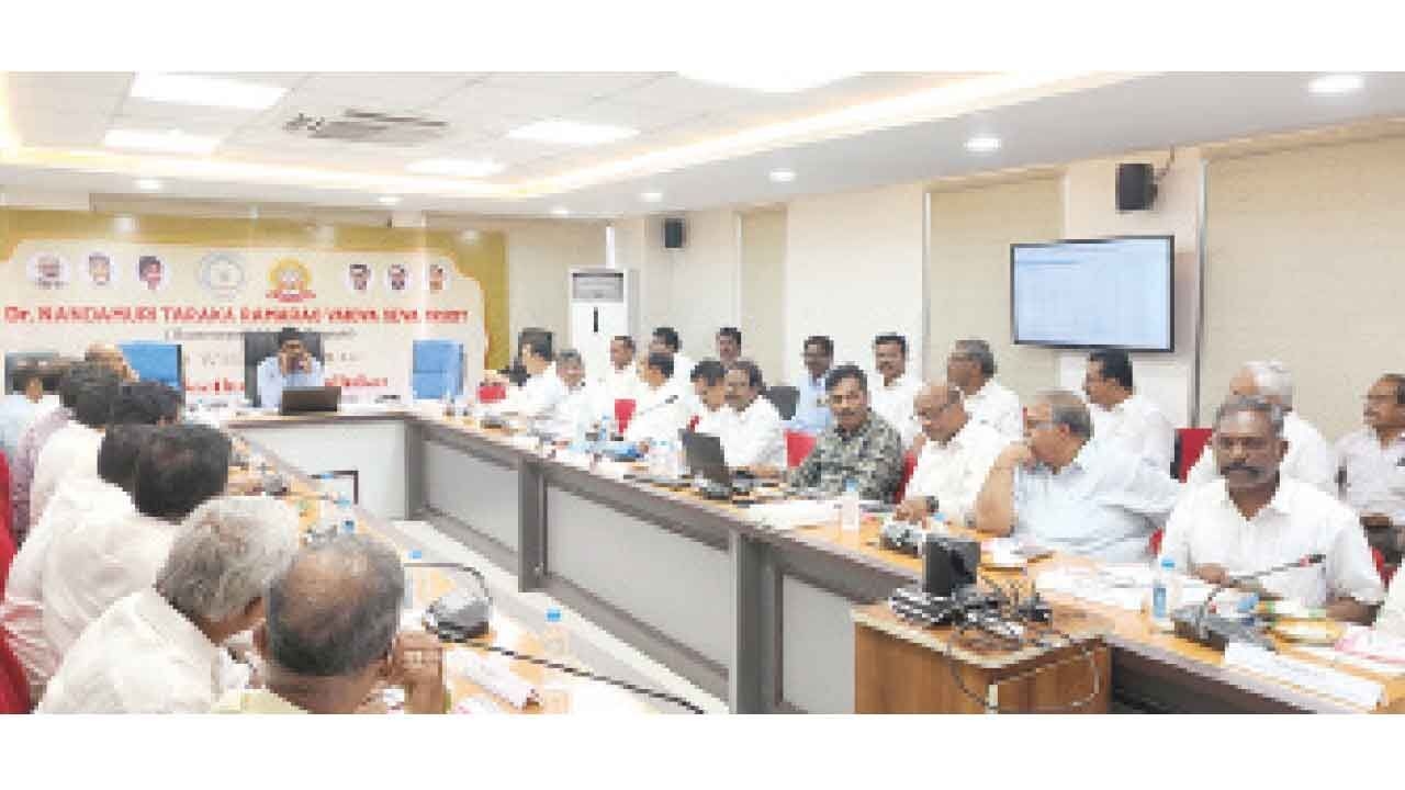 Health card has no use to employees, says JAC