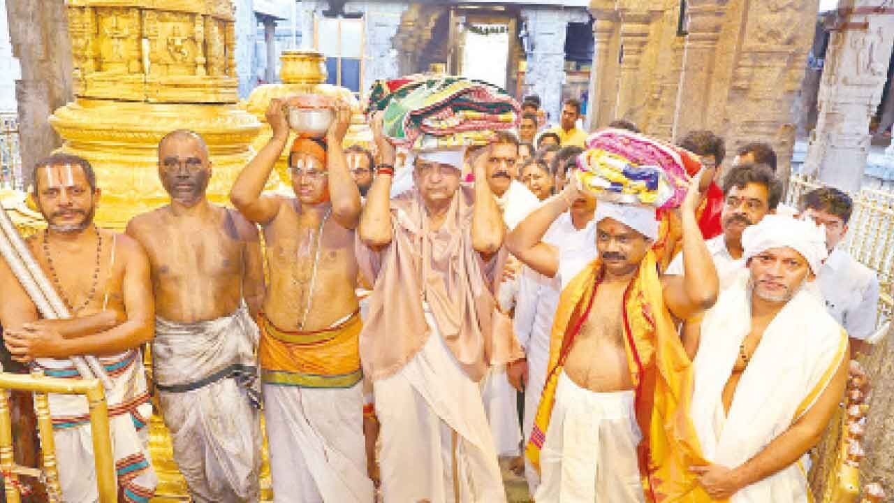 Koil Alwar Tirumanjanam performed at Srivari temple