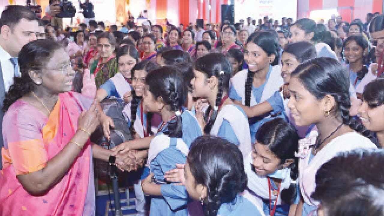 Modern tech changing lives but be careful of its misuse, says Prez