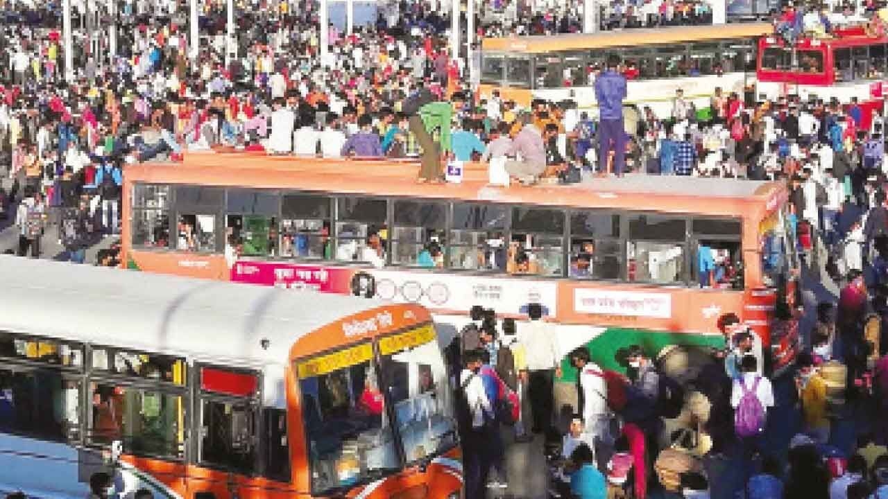 Chaos in Delhi as private bus fleet goes off-road