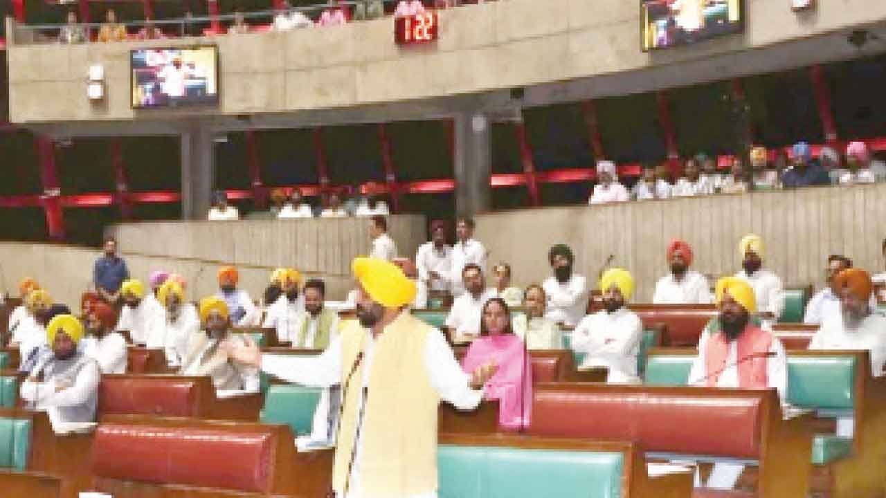 Akali-AAP-Congress face-off: Punjab Assembly descends into chaos