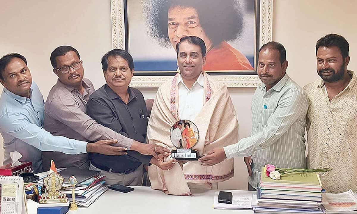 The Hans India anniversary celebrated at Prasanthi Nilayam