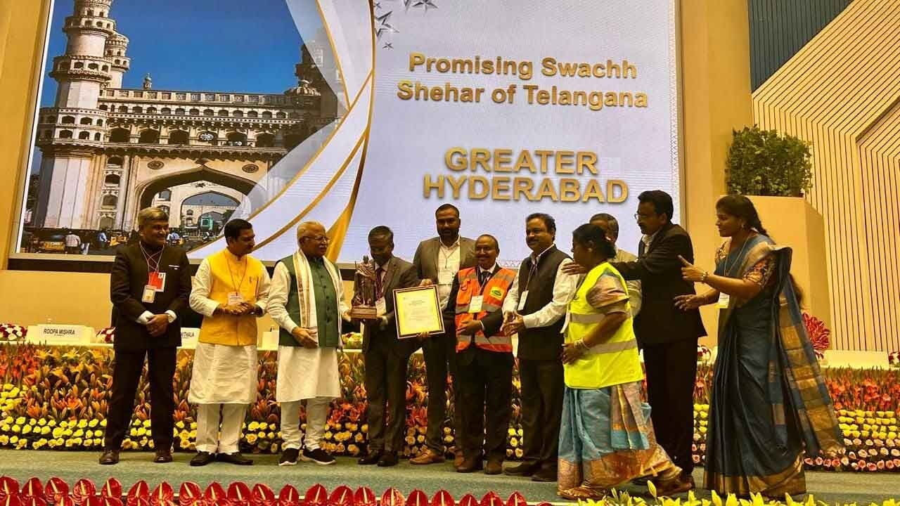 Swachh Survekshan feat: Hyd'bad gets 6th cleanest city tag in country