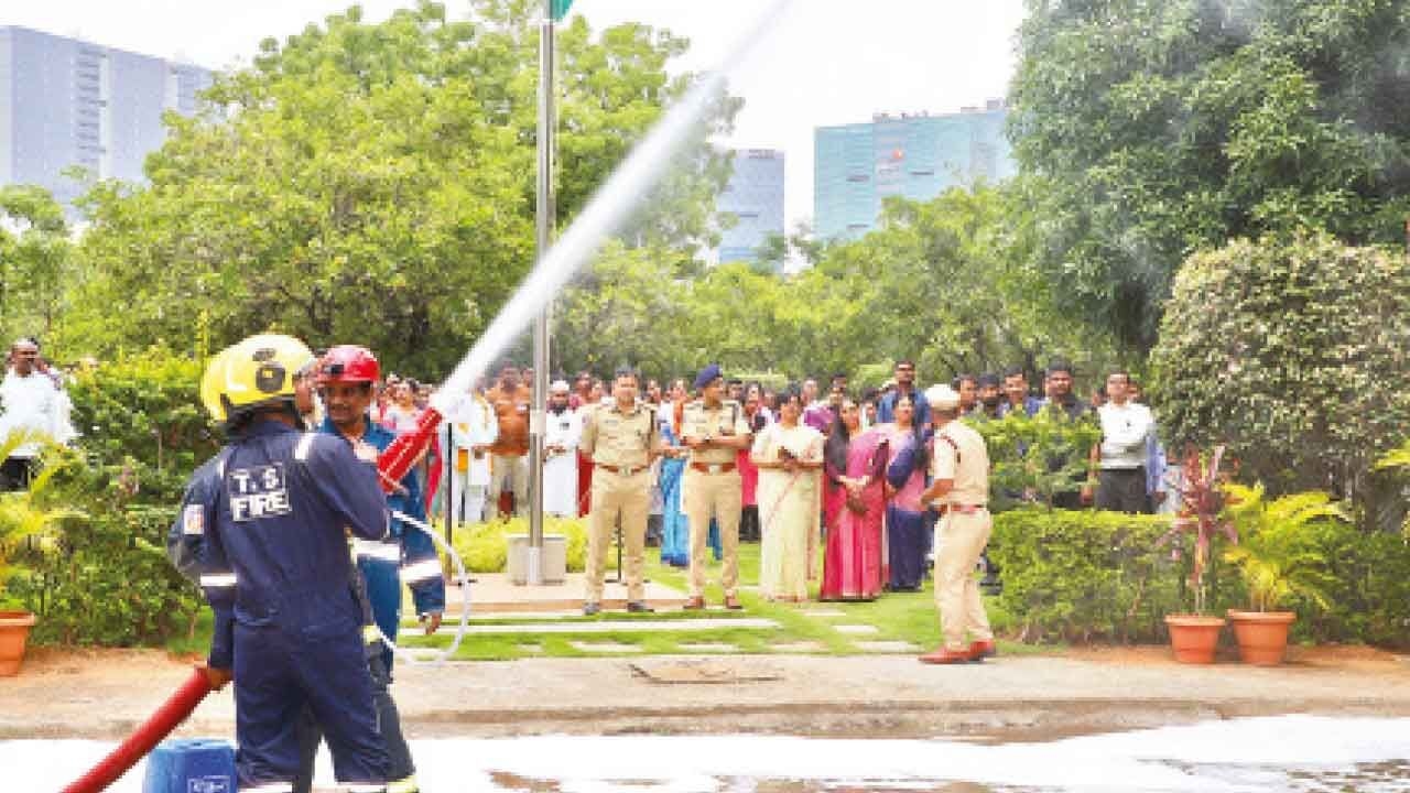 Cyberabad Police conducts fire mock drill to strengthen emergency preparedness