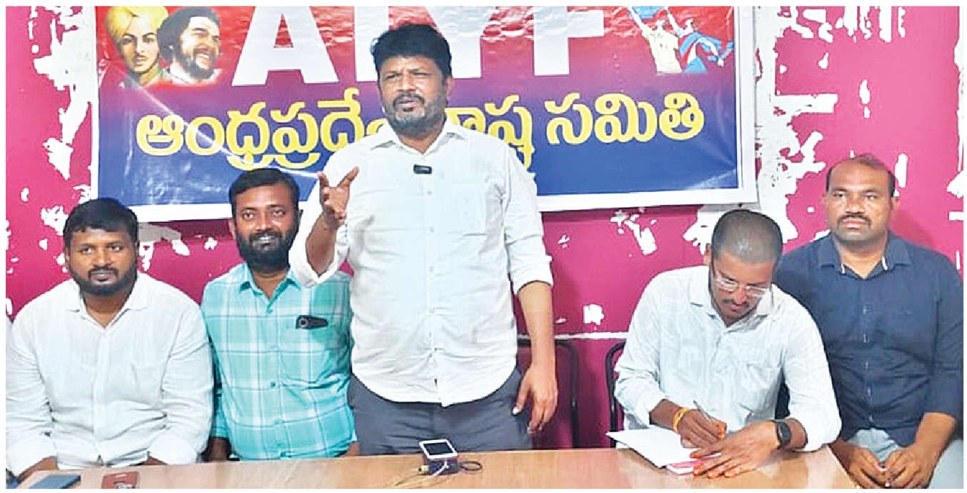 CPI charges Naidu with deceiving unemployed youth