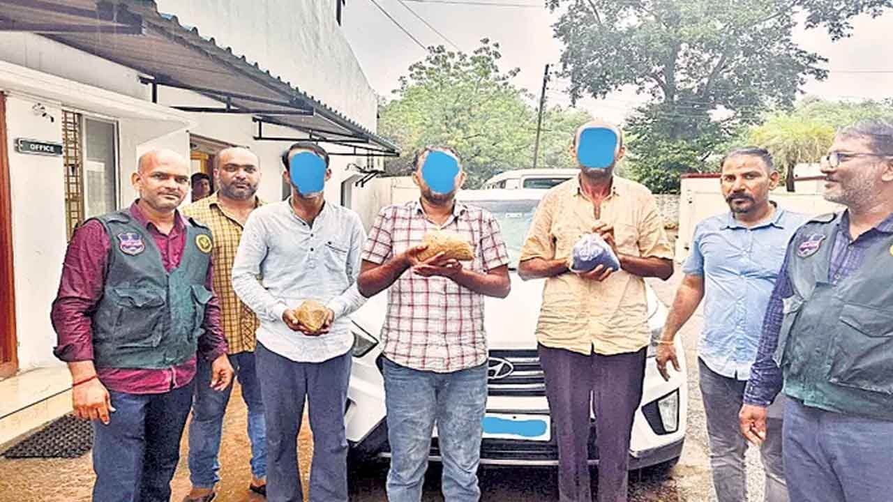 EAGLE nabs 3 interstate drug peddlers, 3.25 kg opium worth Rs 17 lakh seized