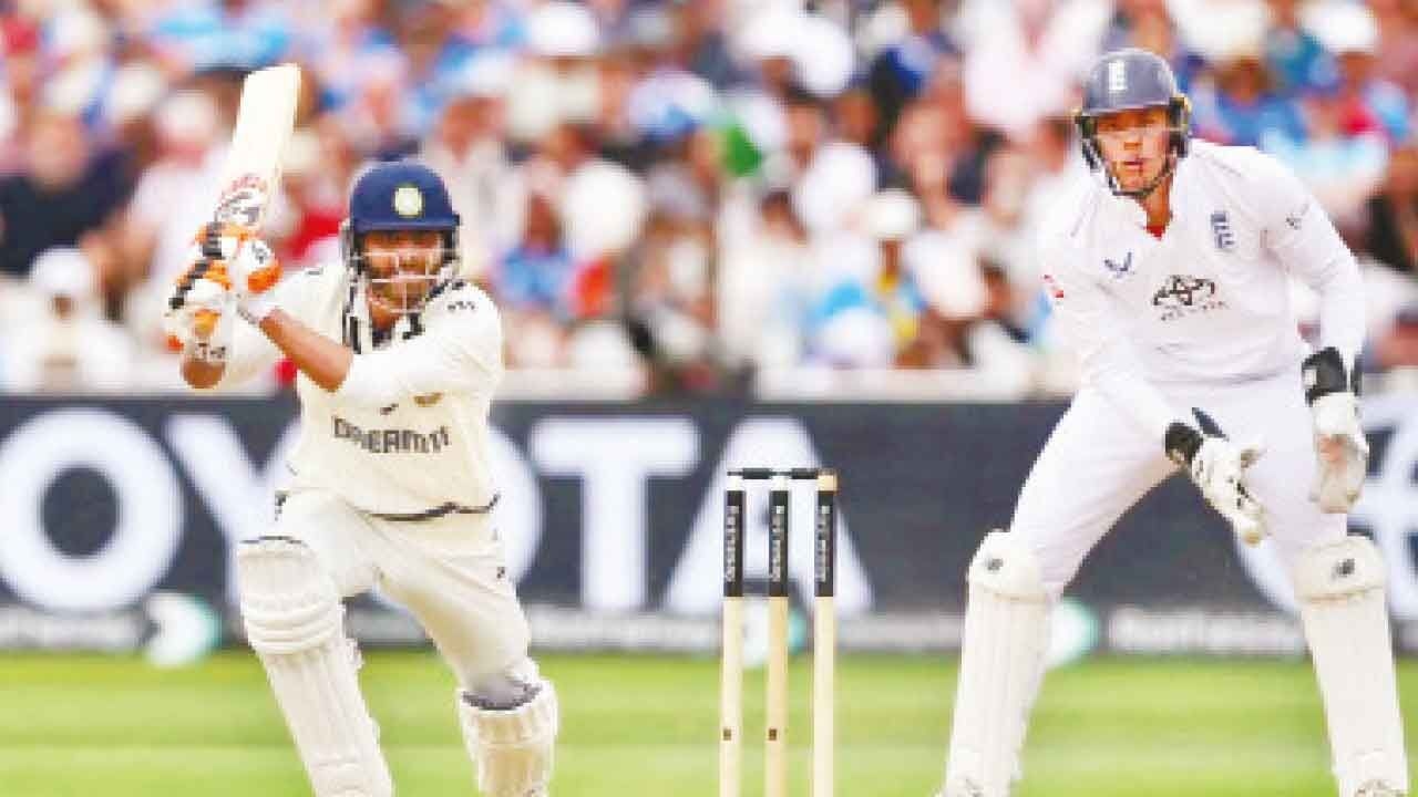 Jadeja's incredible fight earns him India's MVP tag