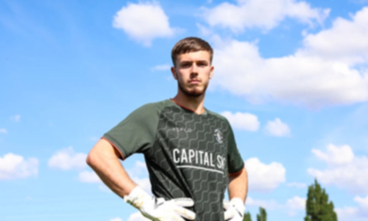 Luton Town sign Tottenham goalkeeper Josh Keeley