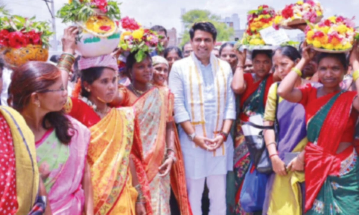 Women's self-confidence is foundation of societal progress: MLA