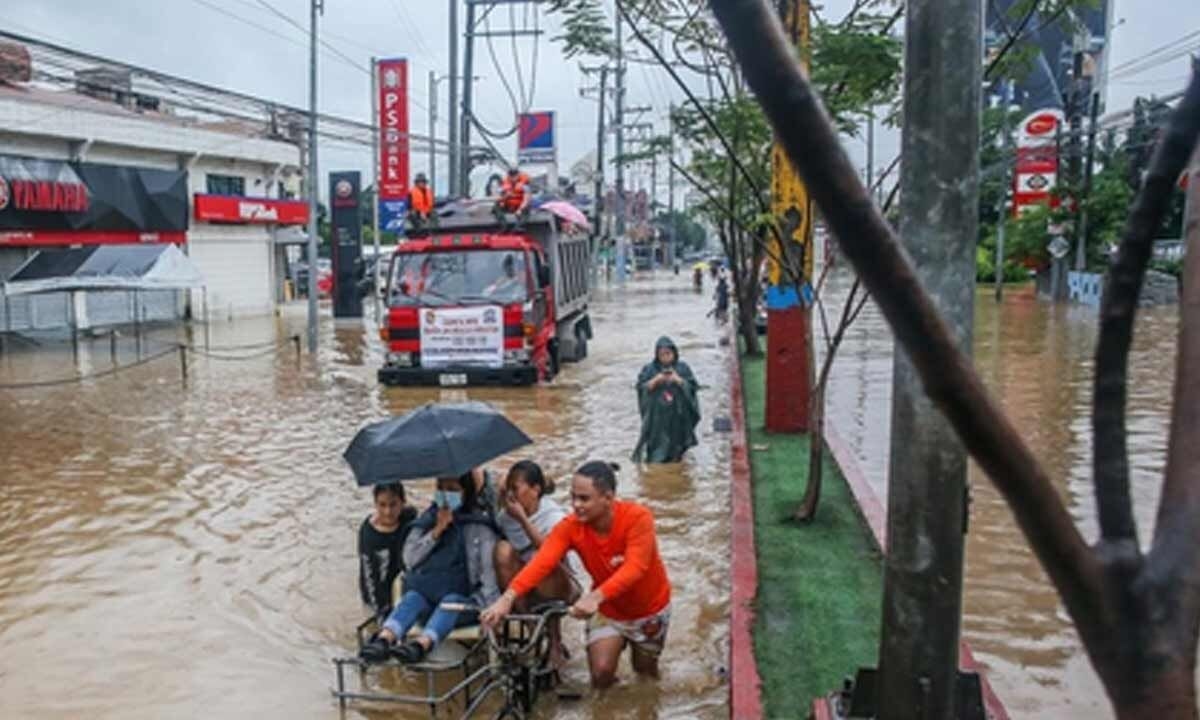 Philippines braces for more rains, severe flooding