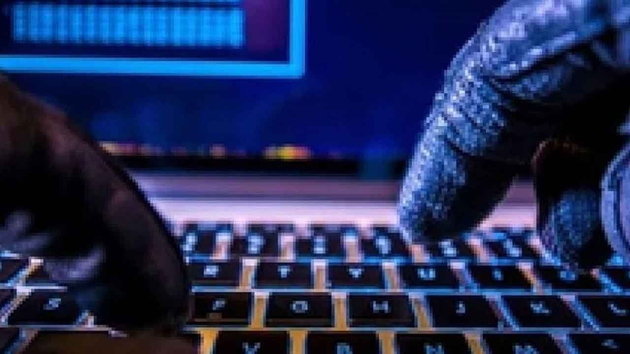 Man loses Rs 1.72 lakh in fake RTA challan app scam
