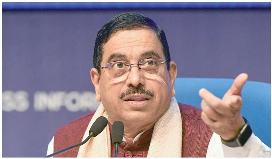 Centre not responsible for GST notices to small traders, says Joshi