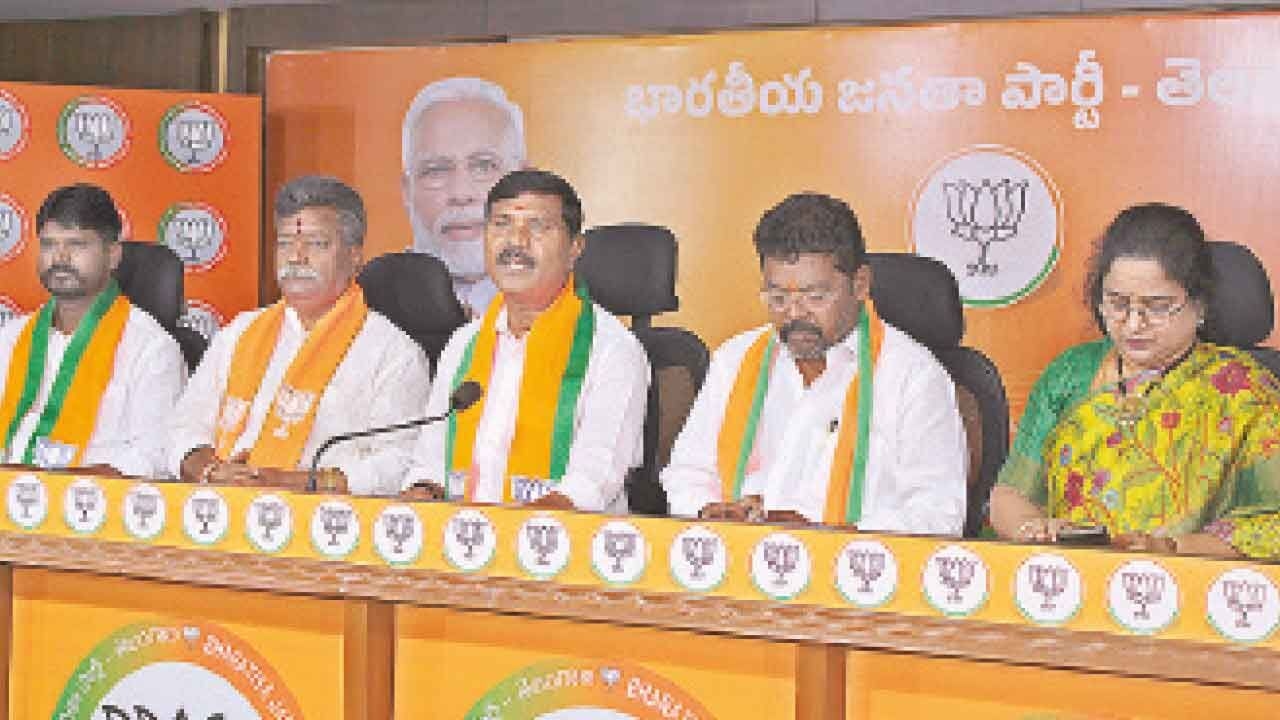 BJP accuses Congress of misleading BCs with unconstitutional ordinance on reservations