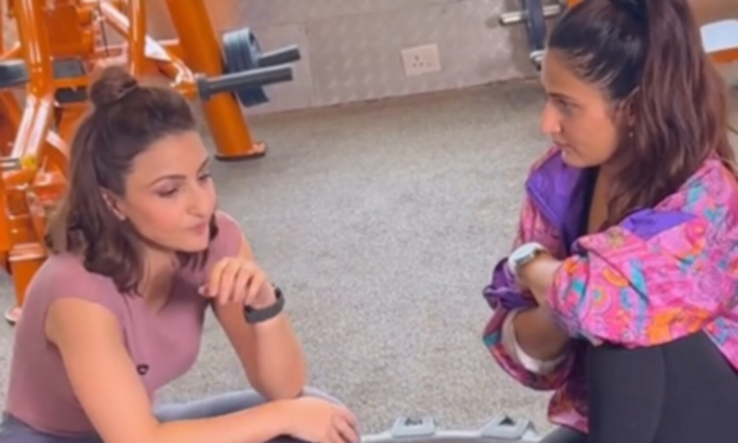 Soha Ali Khan enjoys a fun workout session with Fatima Sana Shaikh, says 'next time push-ups pukka'