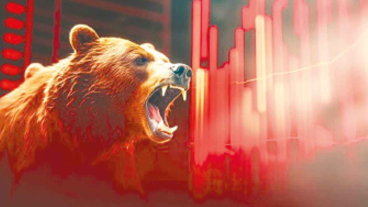 Heavy selling drags key indices to monthly lows