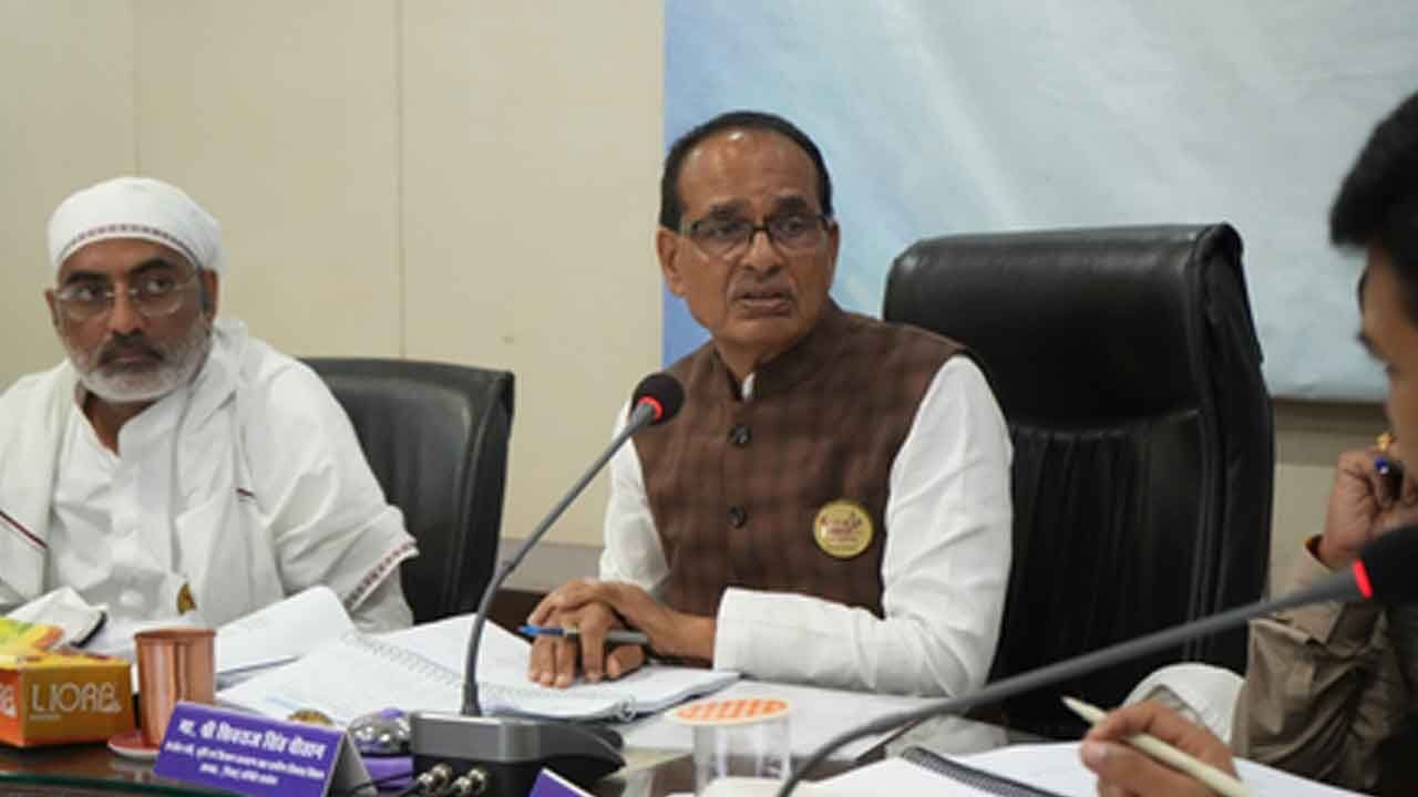 Shivraj Chauhan takes stock of development schemes