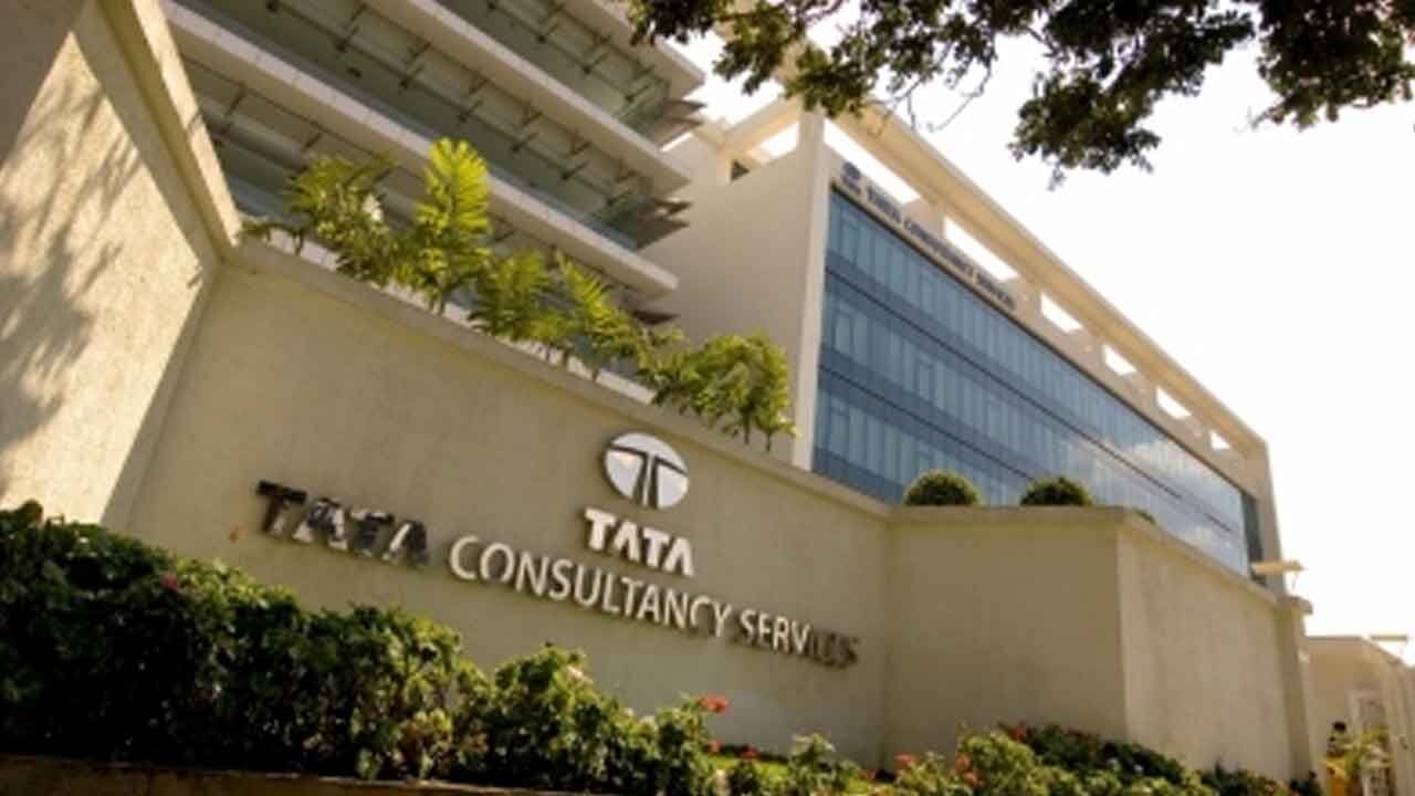 TCS likely to lay off 12,000 employees in FY26 amid tech shift, restructuring
