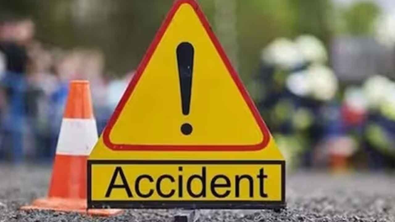 4 minor boys killed, 2 injured after truck hits them in Maharashtra's Gadchiroli