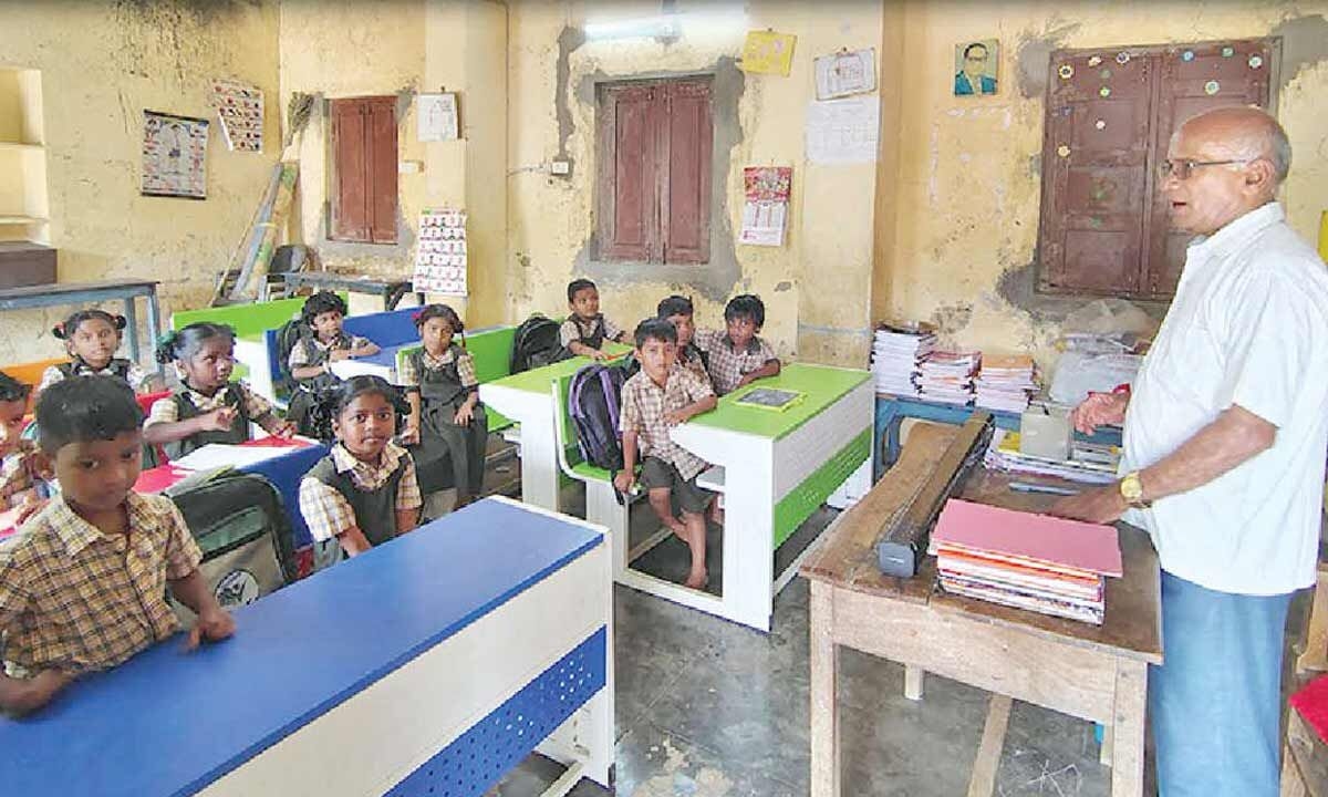‘Master' who goes all out to campaign for govt school