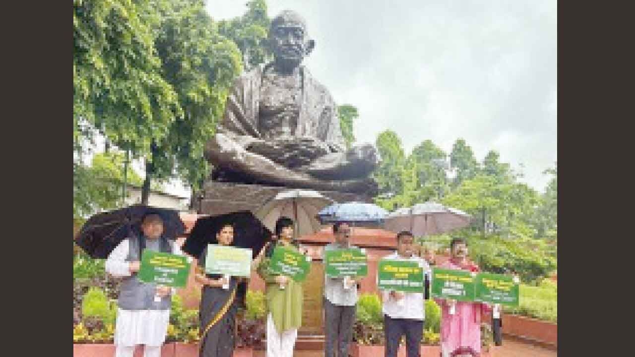 BJD MPs protest in Parliament over rising crimes in Odisha