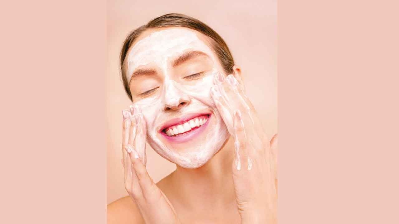 Skincare solutions for busy moms: Simple routines that work