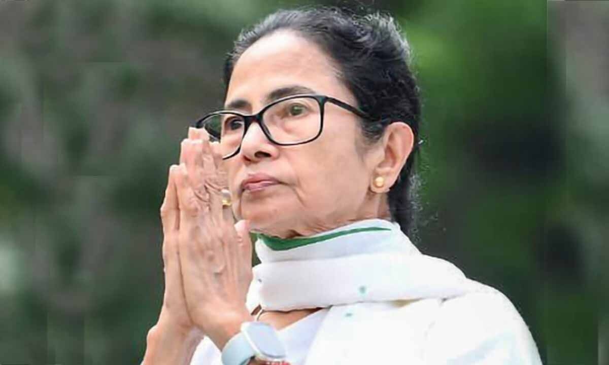 Mamata Banerjee's livelihood promise to Bengali migrant workers leaves state govt 'in a fix'